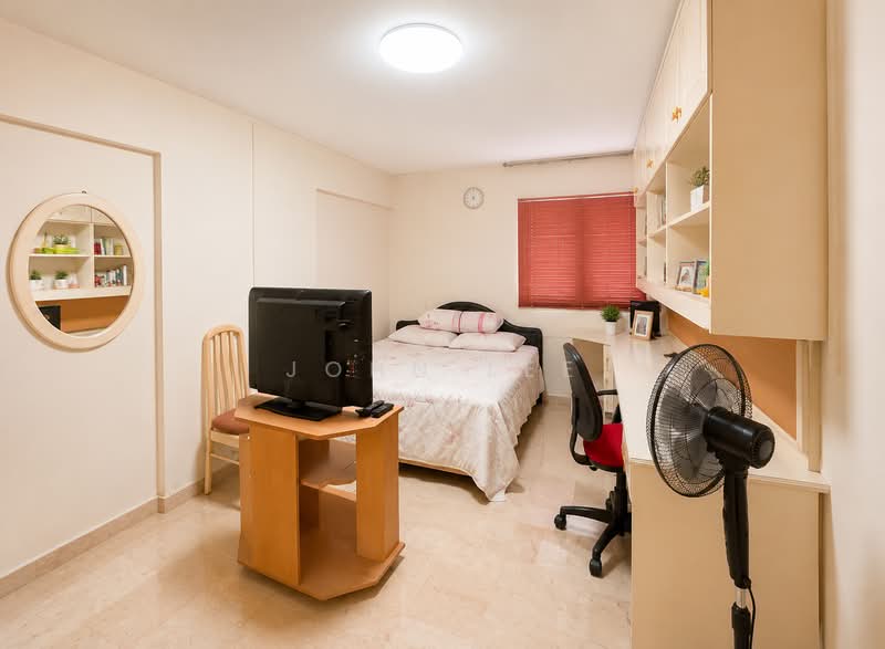 405 Jurong West Street 42, 405 Jurong West Street 42, 4 Bedrooms, 1,604 sqft, HDB Flat For Sale, by John Lee, 500102853 - Bedroom - PropertyGuru.com.sg