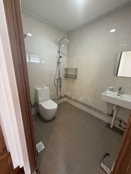 151 Yung Ho Road, 151 Yung Ho Road, 4 Bedrooms, 1,668 sqft, HDB Flat For Sale, by Champa Murjani, 500102860 - Bathroom - PropertyGuru.com.sg