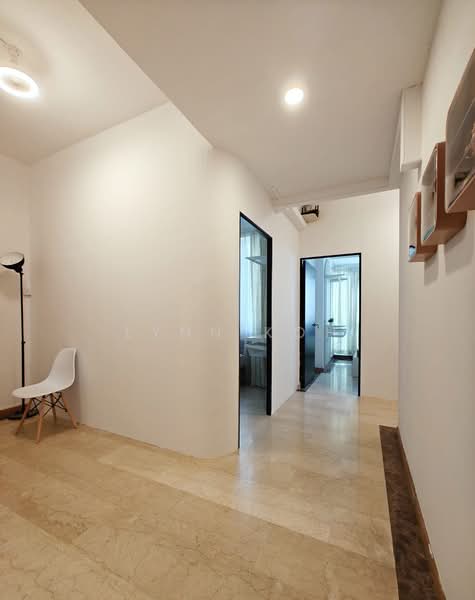 The Huntington, 190 Moulmein Road, Room Rental, 80 sqft, Condominium For Rent, by Lynn Koh, 500102869 - Corridor - PropertyGuru.com.sg