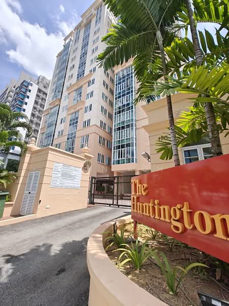 The Huntington, 190 Moulmein Road, Room Rental, 80 sqft, Condominium For Rent, by Lynn Koh, 500102869 - Exterior - PropertyGuru.com.sg