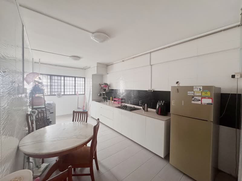 236 Hougang Avenue 1, 236 Hougang Avenue 1, 3 Bedrooms, 1,119 sqft, HDB Flat For Rent, by Quek Ngee Wei, 500102872 - Kitchen - PropertyGuru.com.sg