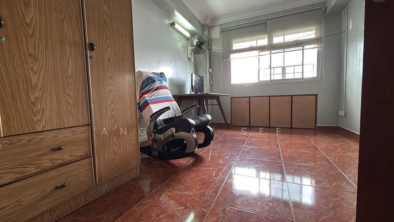 417 Woodlands Street 41, 417 Woodlands Street 41, 3 Bedrooms, 1,259 sqft, HDB Flat For Sale, by Ang Lay See, 500102883 - PropertyGuru.com.sg