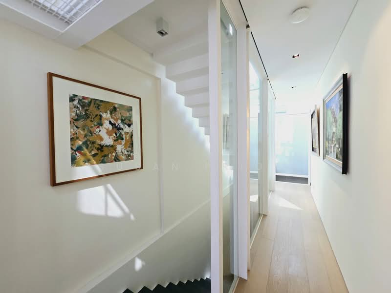 Dashing Modern Orchard Couple's Showpiece, Nearby Hoot Kiam Road, 4 Bedrooms, 3,475 sqft, Conservation House For Sale, by Susan Prior, 500102884 - PropertyGuru.com.sg