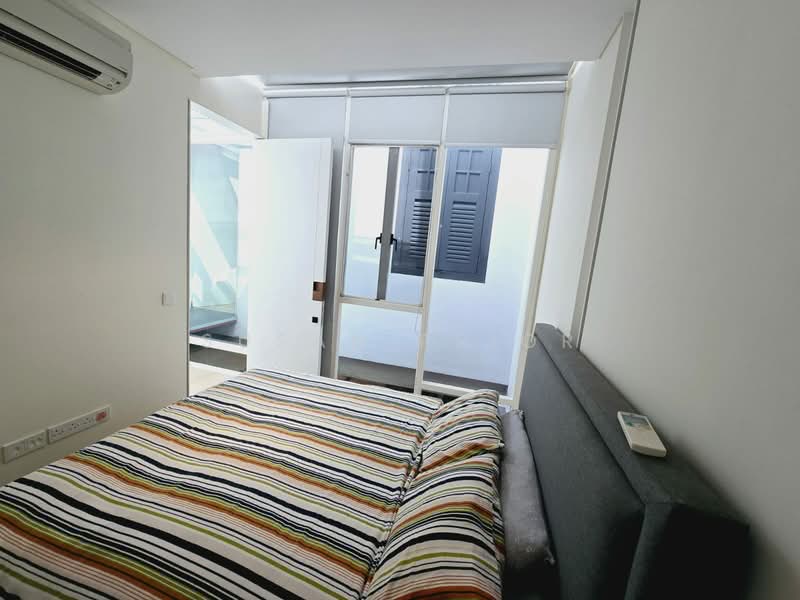 Dashing Modern Orchard Couple's Showpiece, Nearby Hoot Kiam Road, 4 Bedrooms, 3,475 sqft, Conservation House For Sale, by Susan Prior, 500102884 - PropertyGuru.com.sg