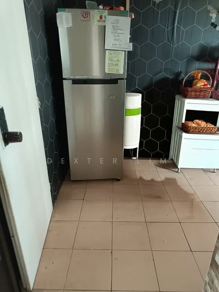 247 Compassvale Road, 247 Compassvale Road, 3 Bedrooms, 980 sqft, HDB Flat For Rent, by Dexter Lim, 500102887 - Kitchen - PropertyGuru.com.sg