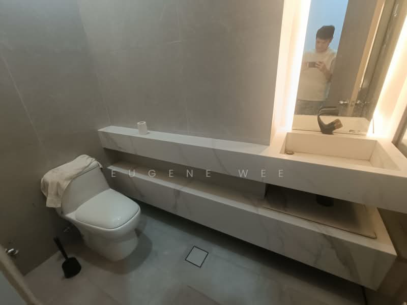 E-Centre @ Redhill, 3791 Jalan Bukit Merah, 1,259 sqft, Light Industrial (B1) For Rent, by Eugene Wee, 500102893 - Bathroom - CommercialGuru.com.sg