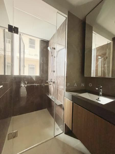 AMO Residence, 21 Ang Mo Kio Rise, 4 Bedrooms, 1,292 sqft, Condominium For Rent, by Winnie Pang, 500102900 - Bathroom - PropertyGuru.com.sg