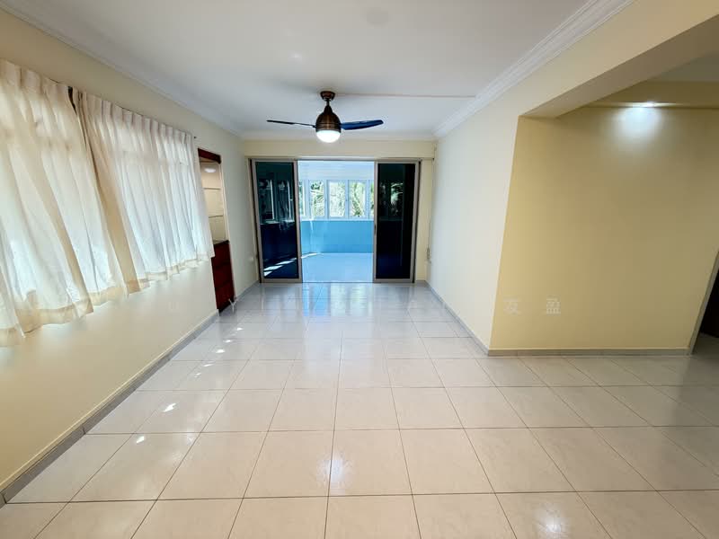 363 Tampines Street 34, 363 Tampines Street 34, 3 Bedrooms, 1,389 sqft, HDB Flat For Rent, by Yu Yin, Tan 友盈, 500102906 - Living Room - PropertyGuru.com.sg