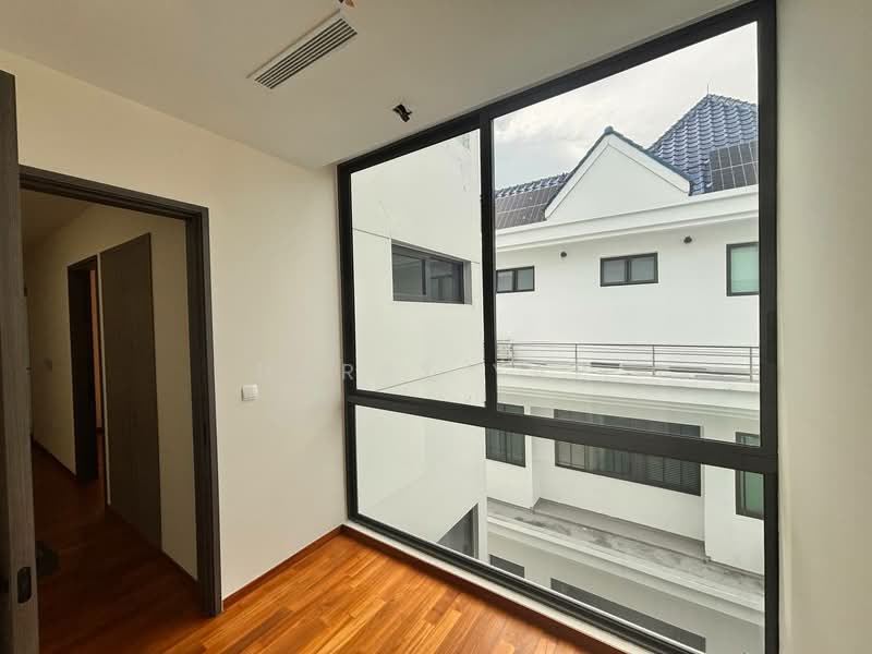 Bedok Aveue, Upper East Coast Road, 5 Bedrooms, 5,300 sqft, Semi-Detached House For Sale, by Harry Yap, 500102916 - Interior - PropertyGuru.com.sg