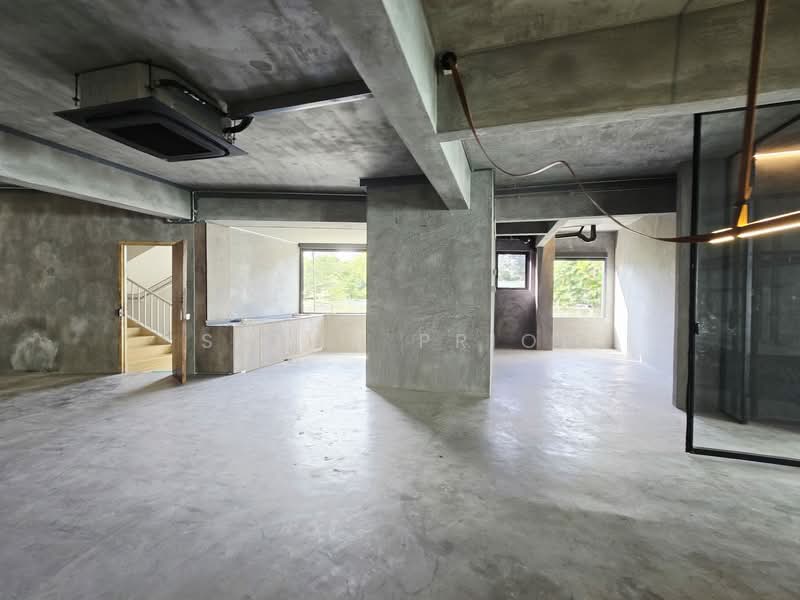 Race Course/ Rangoon Dazzling Loft 2/3 Bed, , 3 Bedrooms, 1,870 sqft, Walk-up Apartment For Rent, by Susan Prior, 500102917 - PropertyGuru.com.sg