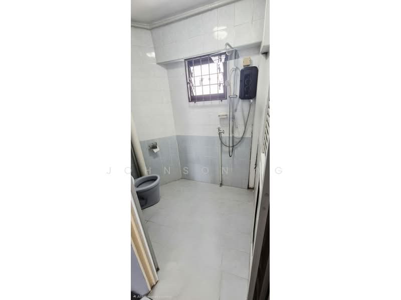 767 Bedok Reservoir View, 767 Bedok Reservoir View, 5 Bedrooms, 1,237 sqft, HDB Flat For Sale, by Johnson Ng, 500102928 - Common Toilet - PropertyGuru.com.sg