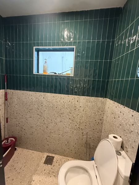 207B lavender Street, , 1,399 sqft, Office For Rent, by Aidan Koh Jia Liang, 500102929 - Bathroom - CommercialGuru.com.sg