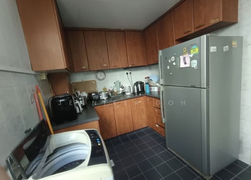 Wing Fong Mansions, 12 Lorong 14 Geylang, Room Rental, 135 sqft, Apartment For Rent, by Jennifer Goh, 500102937 - Kitchen - PropertyGuru.com.sg