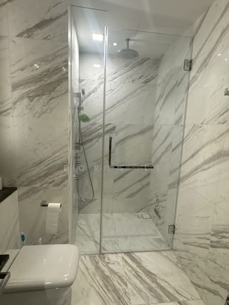 Wallich Residence, 3 Wallich Street, 3 Bedrooms, 1,722 sqft, Condominium For Rent, by Doris Li, 500102950 - Bathroom - PropertyGuru.com.sg