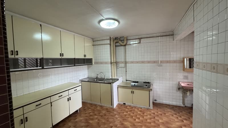 640 Rowell Road, 640 Rowell Road, 2 Bedrooms, 797 sqft, HDB Flat For Sale, by Charles Ng 吳忠发, 500102960 - Kitchen - PropertyGuru.com.sg