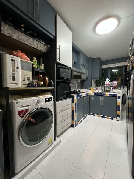 433 Yishun Avenue 6, 433 Yishun Avenue 6, 4 Bedrooms, 1,119 sqft, HDB Flat For Sale, by Benson Yew, 500102963 - Kitchen - PropertyGuru.com.sg