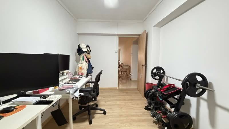 260C Sengkang East Way, 260C Sengkang East Way, 3 Bedrooms, 1,184 sqft, HDB Flat For Sale, by James Yeo, 500102967 - Study - PropertyGuru.com.sg