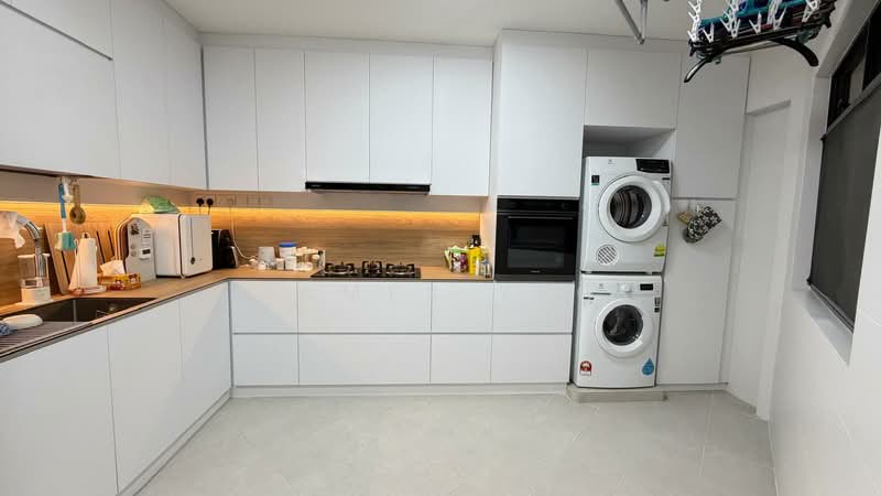 260C Sengkang East Way, 260C Sengkang East Way, 3 Bedrooms, 1,184 sqft, HDB Flat For Sale, by James Yeo, 500102967 - Kitchen - PropertyGuru.com.sg