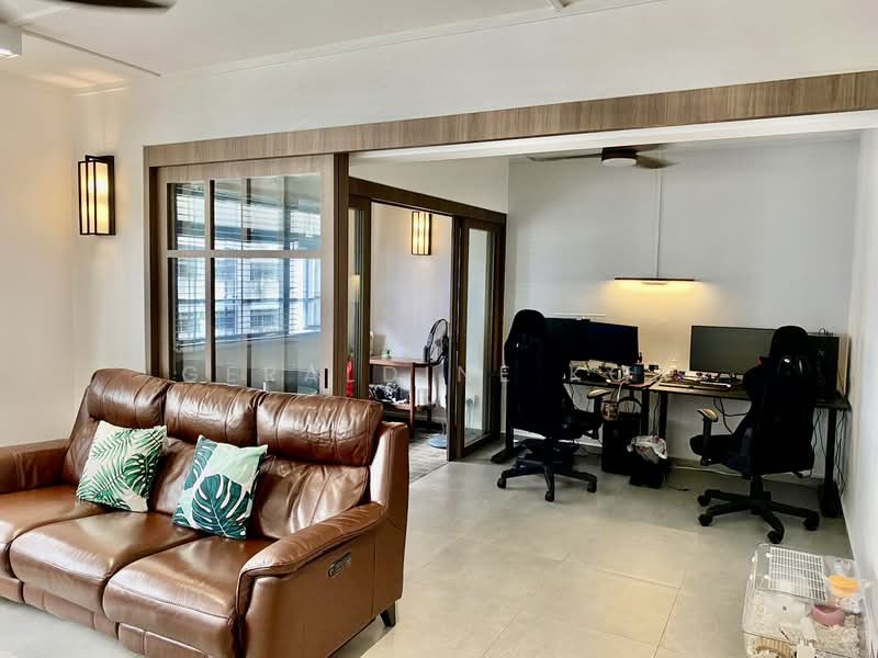 493B Tampines Avenue 9, 493B Tampines Avenue 9, 3 Bedrooms, 1,130 sqft, HDB Flat For Sale, by Geraldine Koh, 500102970 - Living Room - PropertyGuru.com.sg