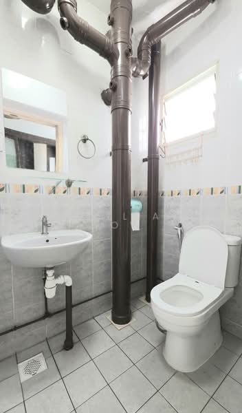 106D Punggol Field, 106D Punggol Field, 3 Bedrooms, 1,184 sqft, HDB Flat For Rent, by Cillia Yow, 500102974 - Bathroom - PropertyGuru.com.sg