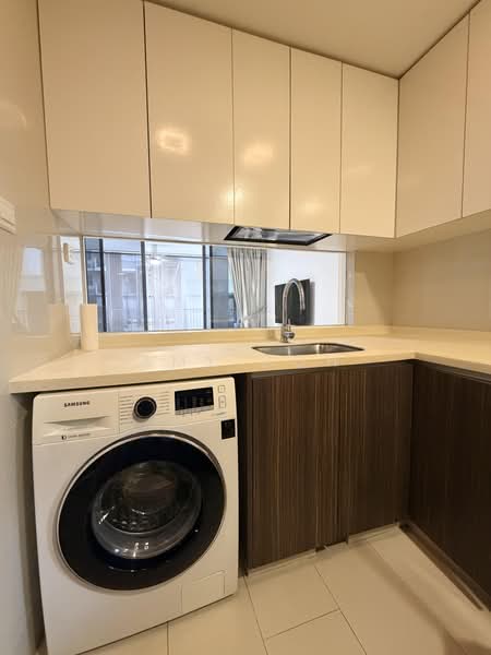 La Fiesta, Sengkang Square, 3 Bedrooms, 1,119 sqft, Condominium For Rent, by Amy Goh, 500102979 - PropertyGuru.com.sg