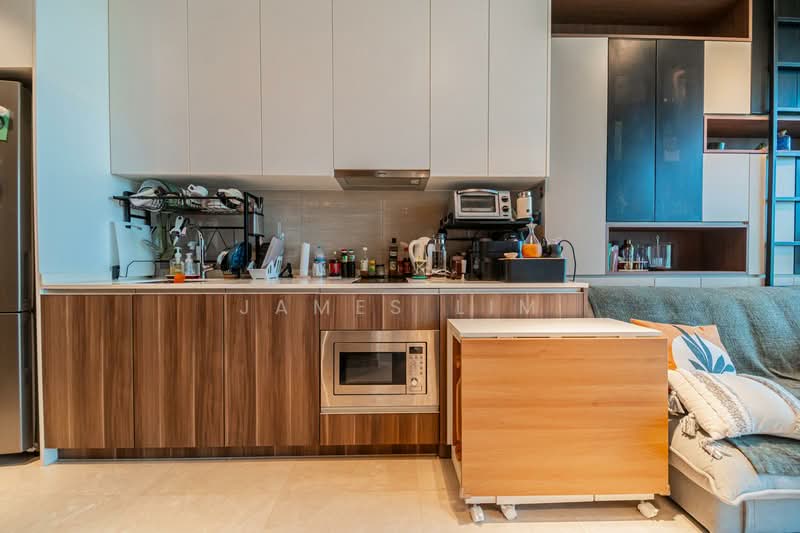The Glades, 12 Bedok Rise, 1 Bedroom, 484 sqft, Condominium For Rent, by James Lim, 500102984 - Kitchen - PropertyGuru.com.sg