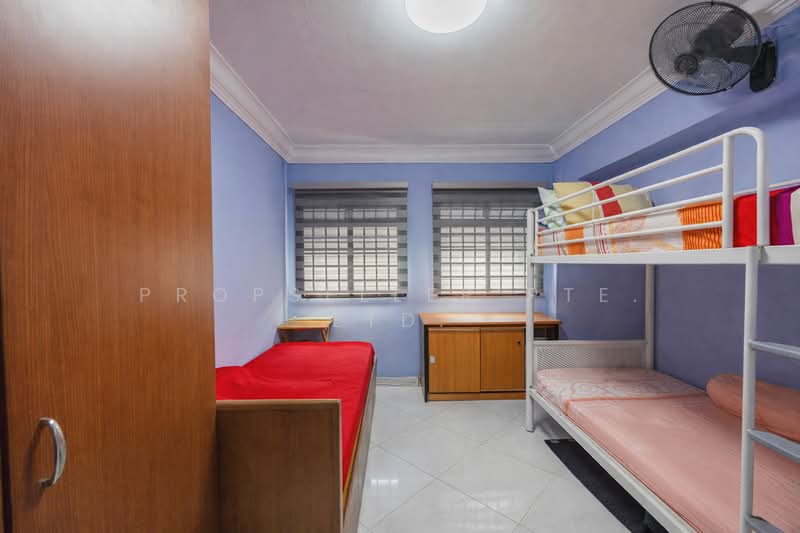 967 Hougang Avenue 9, 967 Hougang Avenue 9, 4 Bedrooms, 1,474 sqft, HDB Flat For Sale, by Florence Ho, 500102991 - Bedroom - PropertyGuru.com.sg