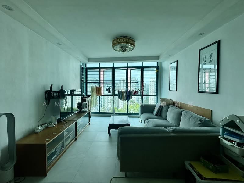 186 Punggol Central, 186 Punggol Central, 4 Bedrooms, 1,377 sqft, HDB Flat For Sale, by Amilia Toh 卓翰丽, 500102995 - Living Room - PropertyGuru.com.sg