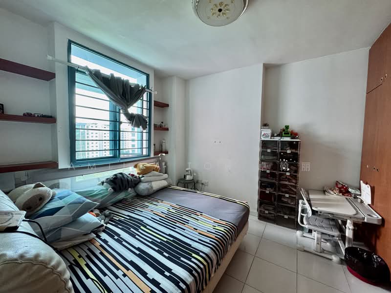 186 Punggol Central, 186 Punggol Central, 4 Bedrooms, 1,377 sqft, HDB Flat For Sale, by Amilia Toh 卓翰丽, 500102995 - Bedroom - PropertyGuru.com.sg