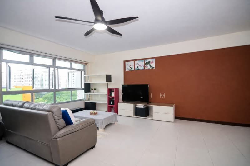 213B Punggol Walk, 213B Punggol Walk, 3 Bedrooms, 1,216 sqft, HDB Flat For Sale, by Kelly Lim, 500103002 - Living Room - PropertyGuru.com.sg