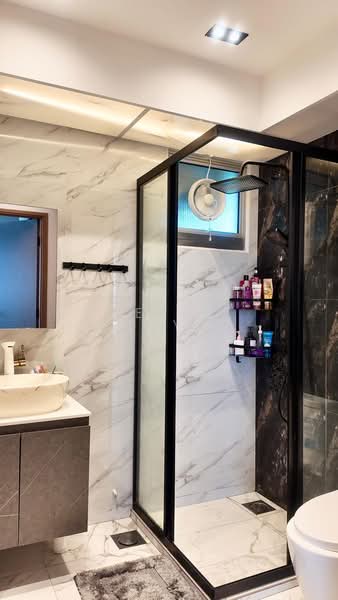 409A Northshore Drive, 409A Northshore Drive, 3 Bedrooms, 1,012 sqft, HDB Flat For Sale, by Jerez Amsyar, 500103007 - Bathroom - PropertyGuru.com.sg