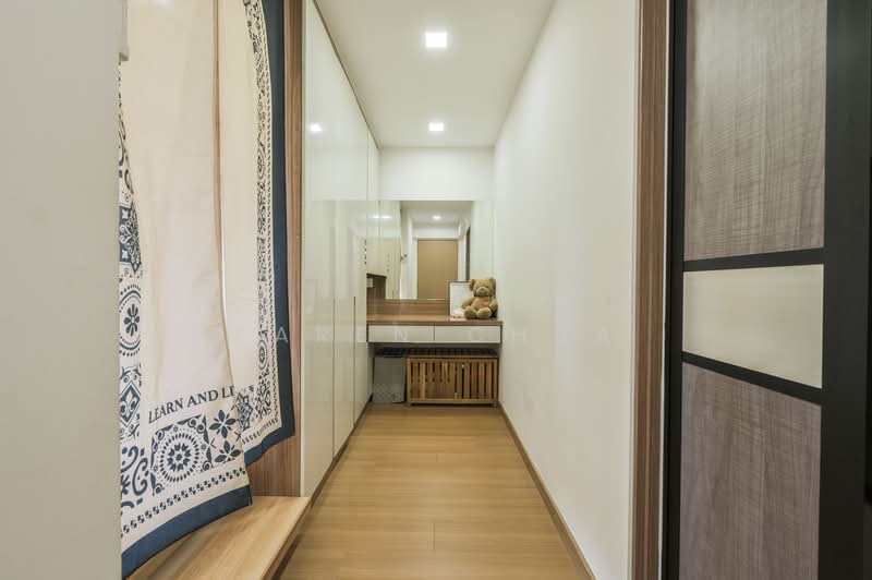 618A Tampines Street 61, 618A Tampines Street 61, 3 Bedrooms, 1,001 sqft, HDB Flat For Sale, by Karen Chua, 500103013 - Corridor - PropertyGuru.com.sg