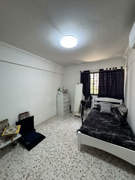 121 Bedok North Road, 121 Bedok North Road, 3 Bedrooms, 990 sqft, HDB Flat For Sale, by Clement Lum, 500103023 - Bedroom - PropertyGuru.com.sg