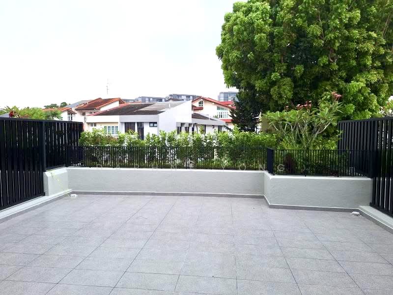 ⭐️ Brand New 5 BR Landed Home @ Holland ⭐️ 9070 5688 Daphne, , 5 Bedrooms, 4,574 sqft, Terraced House For Sale, by Daphne Yong, 500103026 - Exterior - PropertyGuru.com.sg