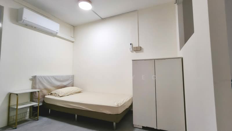 201 Bedok North Street 1, 201 Bedok North Street 1, 2 Bedrooms, 947 sqft, HDB Flat For Sale, by James Yeo, 500103034 - Bedroom - PropertyGuru.com.sg