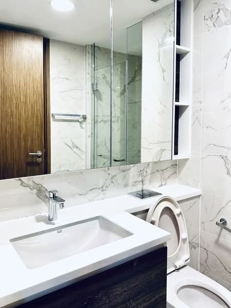 Parc Botannia, 10 Fernvale Street, 1 Bedroom, 431 sqft, Condominium For Sale, by Chua Siew Hin Jean, 500103036 - Bathroom - PropertyGuru.com.sg