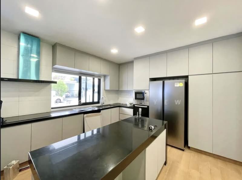 Cheap Serangoon Garden Semi D, Kensington Park / Serangoon Gardens / Ang Mo Kio, 5 Bedrooms, 4,500 sqft, Semi-Detached House For Sale, by Ong Beng Yew, 500103040 - Kitchen - PropertyGuru.com.sg