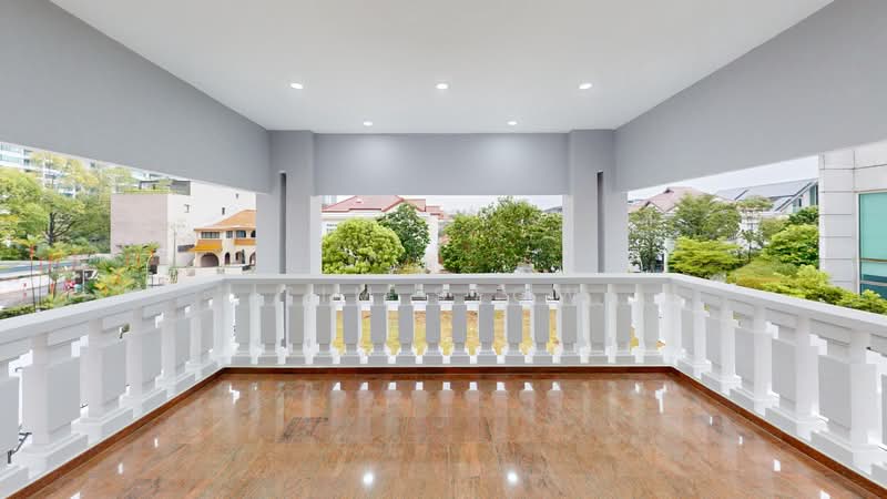 Grand Goodman bungalow, Wimborne road/Goodman road/Branksome road/Wilkinson road, 7 Bedrooms, 10,462 sqft, Bungalow House For Sale, by Tim Seow, 500103041 - Balcony - PropertyGuru.com.sg