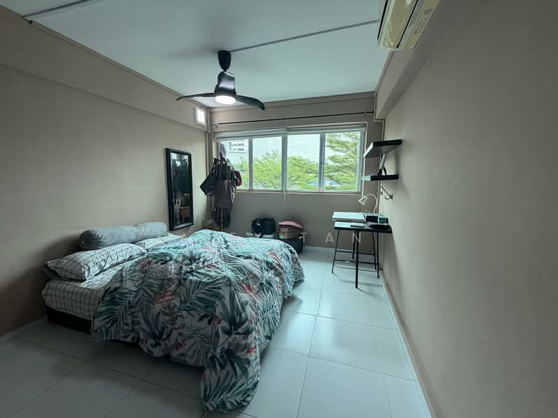 114 Serangoon North Avenue 1, 114 Serangoon North Avenue 1, 3 Bedrooms, 1,302 sqft, HDB Flat For Sale, by Alex Tan, 500103042 - Bedroom - PropertyGuru.com.sg