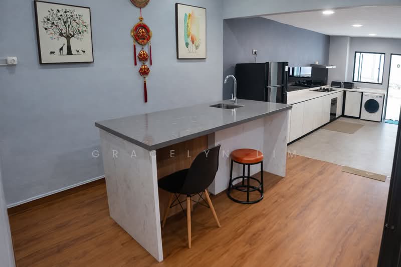 Yio Chu Kang Road, Yio Chu Kang Road, 6 Bedrooms, 2,000 sqft, Terraced House For Sale, by Gracelyn Lim, 500103044 - Kitchen - PropertyGuru.com.sg