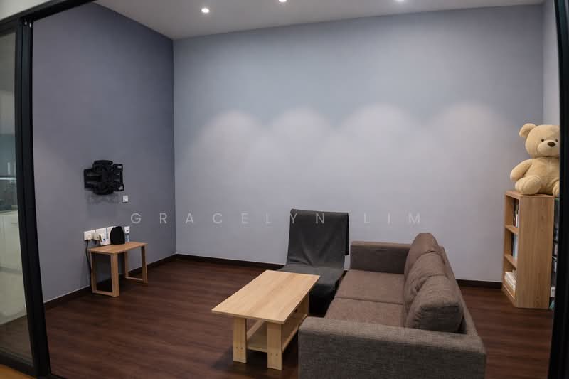 Yio Chu Kang Road, Yio Chu Kang Road, 6 Bedrooms, 2,000 sqft, Terraced House For Sale, by Gracelyn Lim, 500103044 - Living Room - PropertyGuru.com.sg