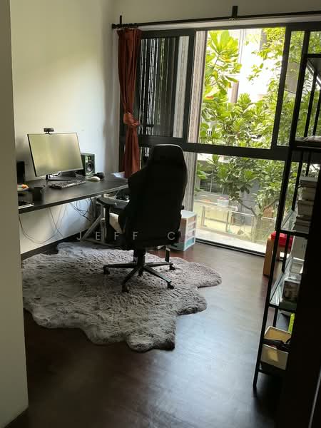 Archipelago, Bedok Reservoir Road, 5 Bedrooms, 4,402 sqft, Semi-Detached House For Rent, by Jeff Chen, 500103050 - Study - PropertyGuru.com.sg