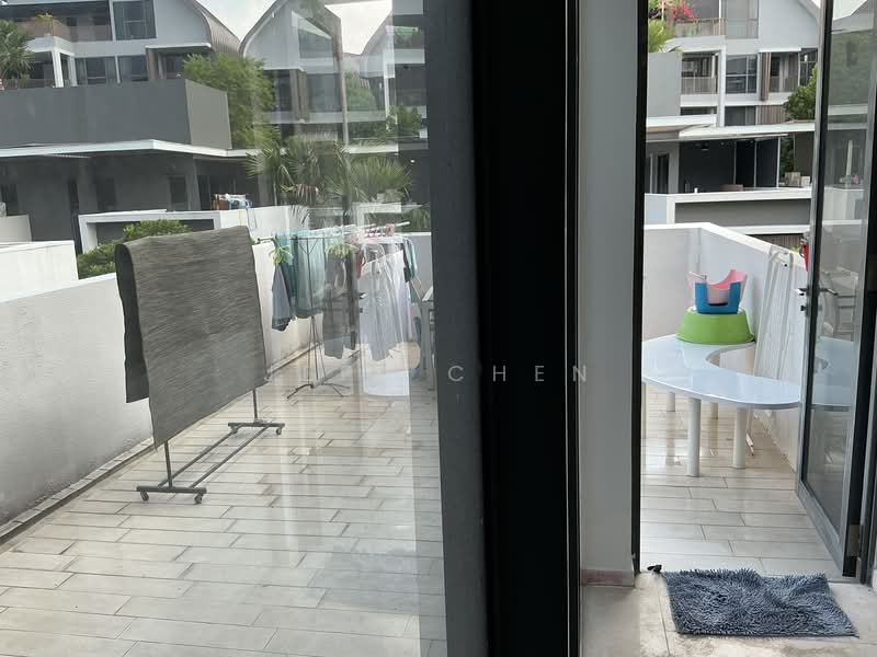 Archipelago, Bedok Reservoir Road, 5 Bedrooms, 4,402 sqft, Semi-Detached House For Rent, by Jeff Chen, 500103050 - Balcony - PropertyGuru.com.sg