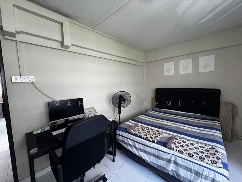 408 Hougang Avenue 10, 408 Hougang Avenue 10, 3 Bedrooms, 1,302 sqft, HDB Flat For Rent, by MAHA LAKSHMI, 500103051 - Bedroom - PropertyGuru.com.sg