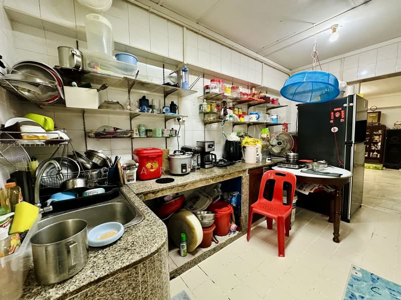 544 Woodlands Drive 16, 544 Woodlands Drive 16, 3 Bedrooms, 1,238 sqft, HDB Flat For Sale, by Charles Teo, 500103052 - Kitchen - PropertyGuru.com.sg