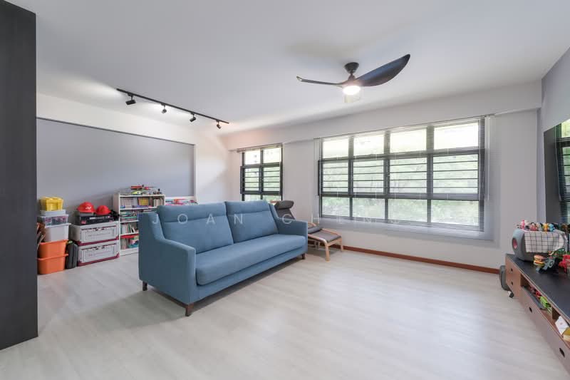 For Sale - 606B Tampines Street 61