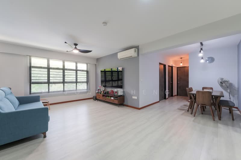 For Sale - 606B Tampines Street 61