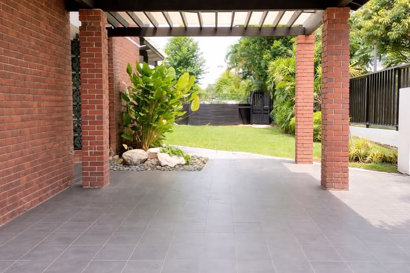 Chestnut Gardens, Chestnut Gardens, 4 Bedrooms, 4,000 sqft, Terraced House For Rent, by Sharine Tejasvi Loh (罗茗之）, 500103061 - Exterior - PropertyGuru.com.sg