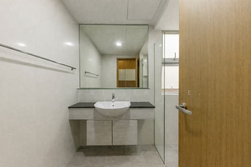 The Sensoria, 1 Jalan Ulu Sembawang, 3 Bedrooms, 1,270 sqft, Condominium For Sale, by Warren Chan, 500103062 - Bathroom - PropertyGuru.com.sg