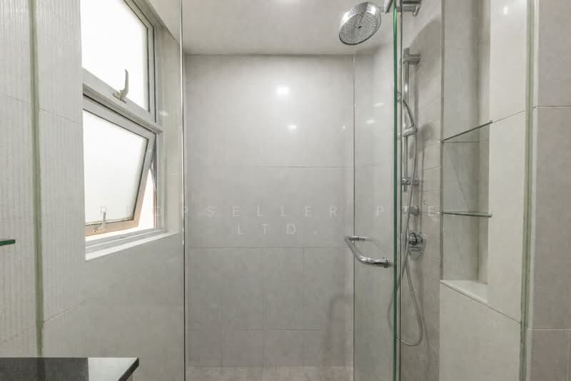 The Sensoria, 1 Jalan Ulu Sembawang, 3 Bedrooms, 1,270 sqft, Condominium For Sale, by Warren Chan, 500103062 - Bathroom - PropertyGuru.com.sg